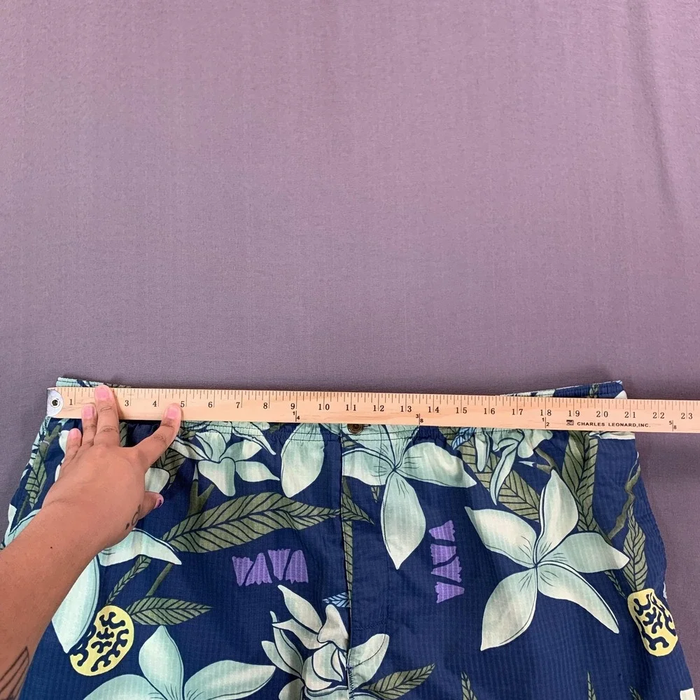Tommy Bahama Swim Trunks Mens 2XL Blue Hawaiian Floral Mesh Lined Drawstring 42